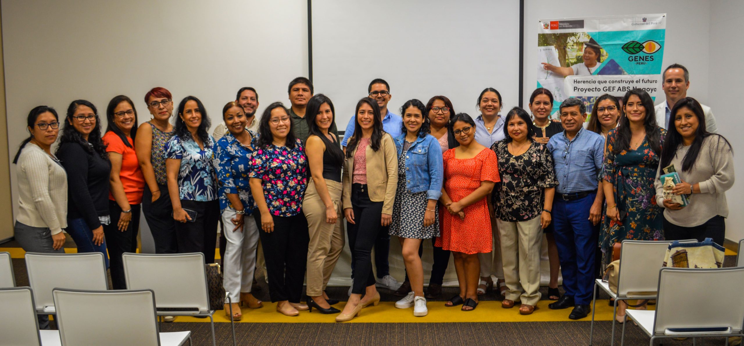 Equipo del proyecto Nagoya y representantes de autoridades nacionales que lograron la implementación efectiva del protocolo.