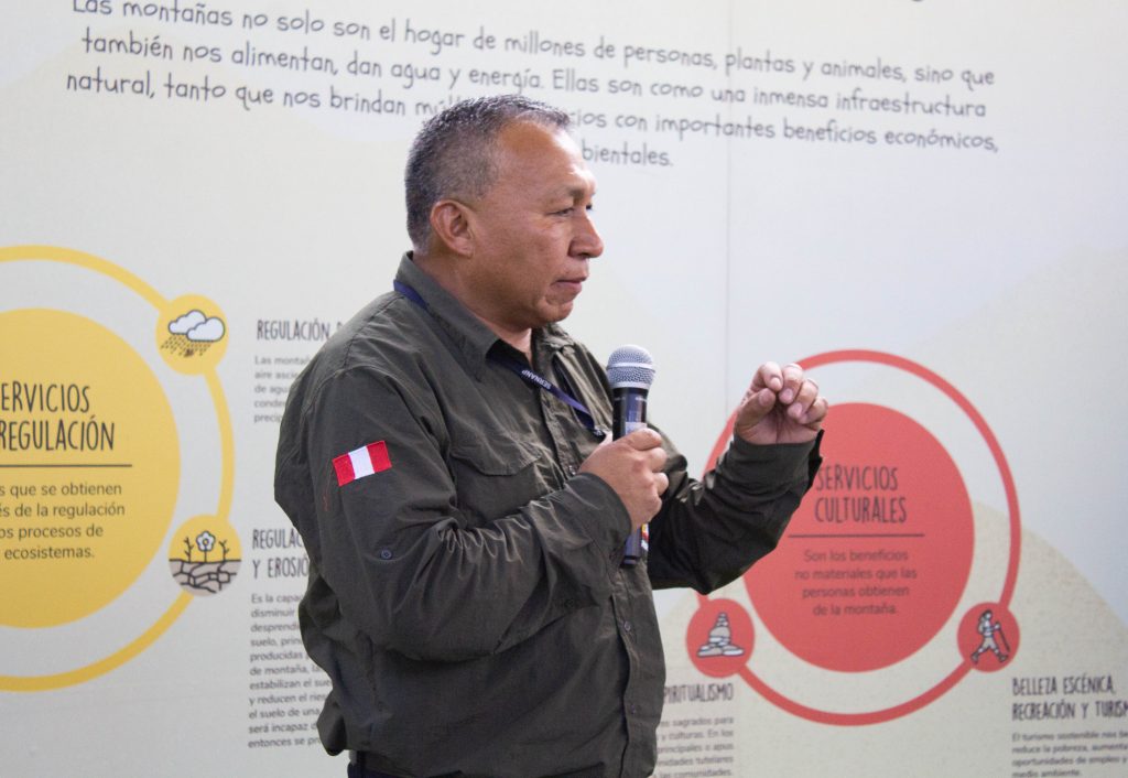 "Muchos hemos combatido más de 25 años en el trabajo de conservar, y desde hace 10 años nuestra institución acuñó una política clara en lo que a Áreas Naturales Protegidas se refiere: No hay aprovechamiento sin conservación, pero tampoco hay conservación sin aprovechamiento.” resaltó John Machaca.